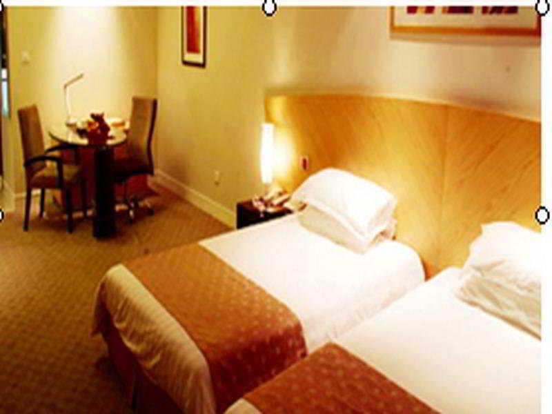 River Front Business Hotel Shanghai Room photo