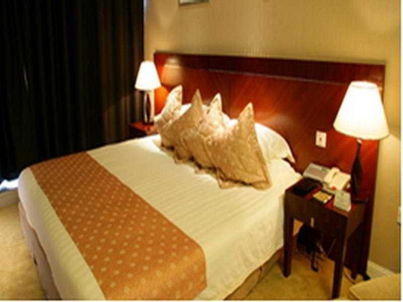 River Front Business Hotel Shanghai Room photo